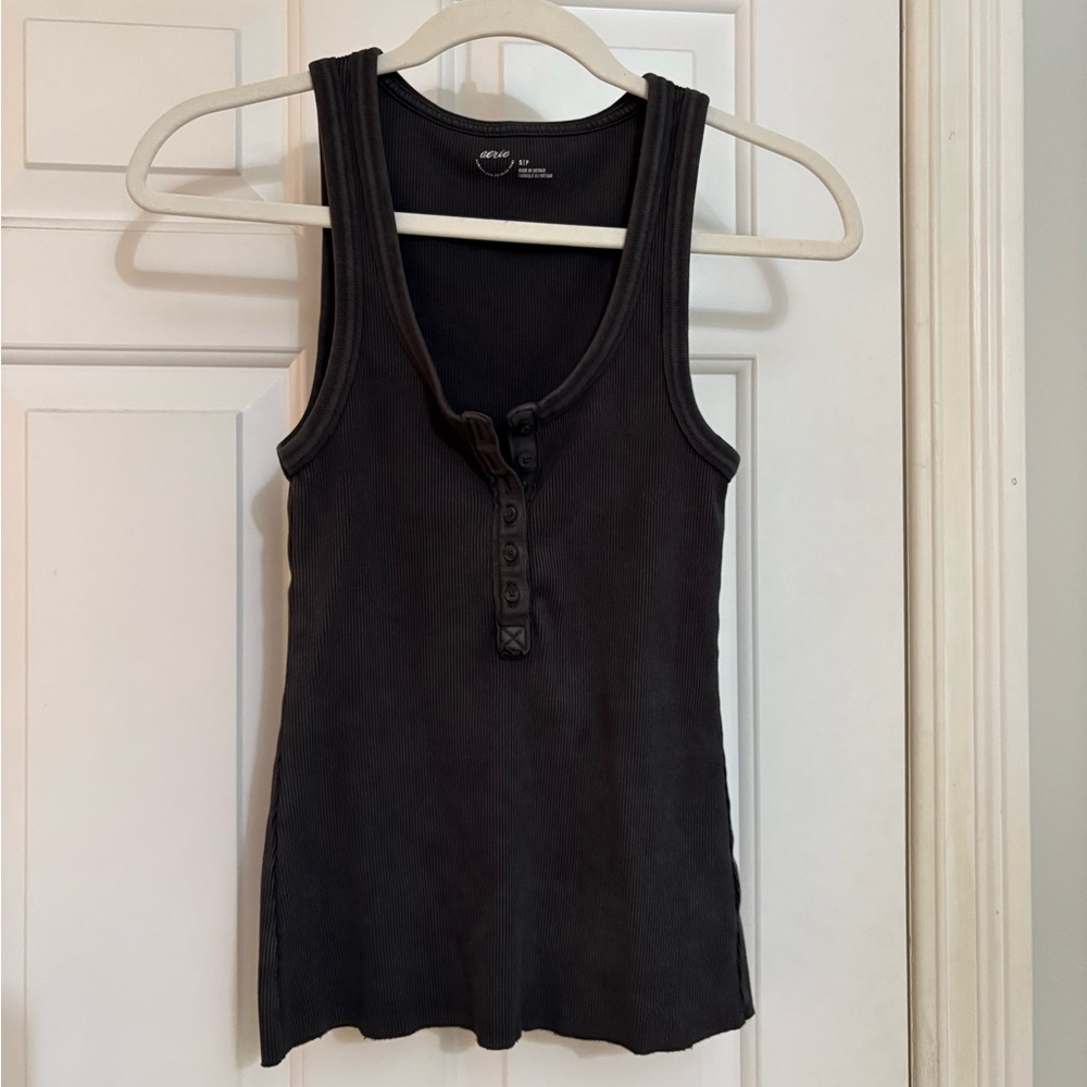 Aerie Black Fitted Sleeveless Buttoned Tank Top